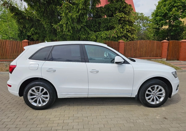 Audi Q5 cena 89900 przebieg: 159900, rok produkcji 2015 z Pakość małe 407